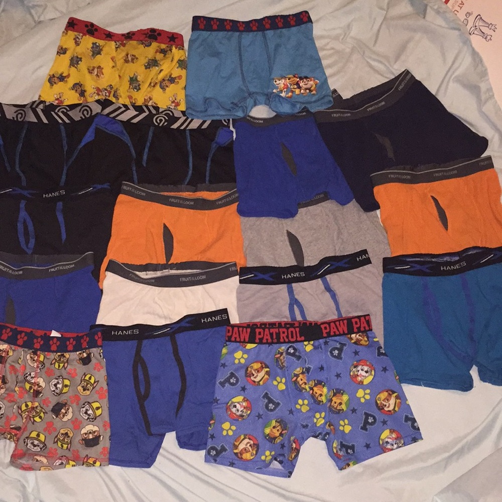 Lot of 17 Boys Medium Boxer Briefs Great Condition